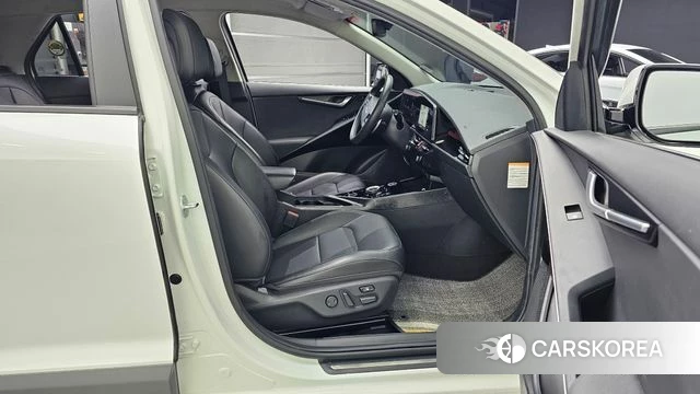 Kia Di All New Niro EV 2023 Белый из Кореи, фото 2