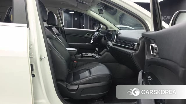Kia Sportage 5th Generation 2021 Белый из Кореи, фото 2