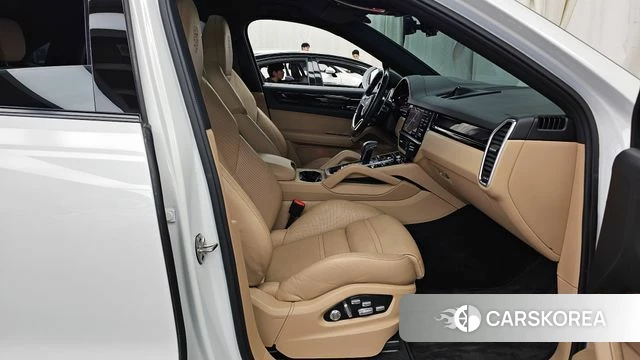 Porsche Cayenne (PO536) 2021 Белый из Кореи, фото 2