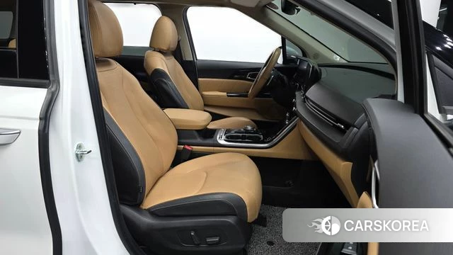 Kia Carnival 4th generation 2022 Белый из Кореи, фото 2