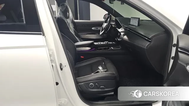 Genesis GV70 2022 Белый из Кореи, фото 2