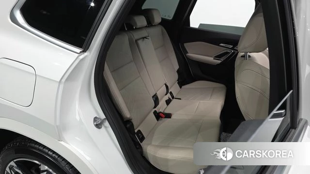 BMW X1 (U11) 2023 Белый из Кореи, фото 2