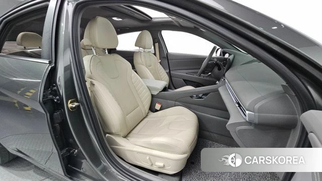 Hyundai The New Avante (CN7) 2024 Серый из Кореи, фото 2