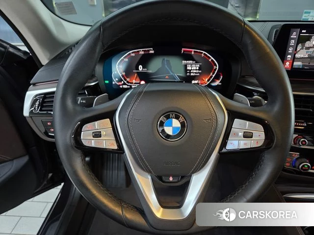 BMW 5 Series (G30) 2020 Серый из Кореи, фото 2