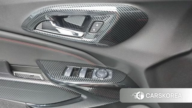 Chevrolet (GM Daewoo) Trax Crossover 2024 Белый из Кореи, фото 2