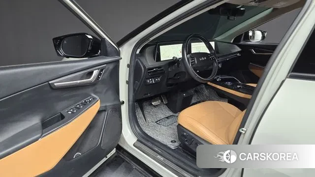 Kia EV6 2022 Жемчужный цвет из Кореи, фото 2