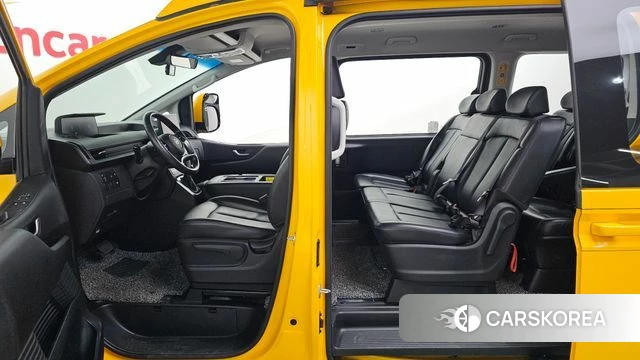 Hyundai Staria 2021 Желтый из Кореи, фото 2