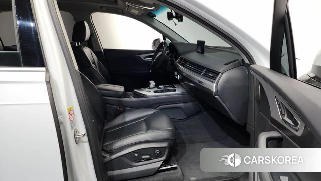 Audi Q7 (4M) 2019 Белый из Кореи, фото 2