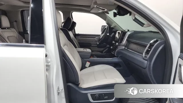 Dodge Lampicup 2022 Белый из Кореи, фото 2