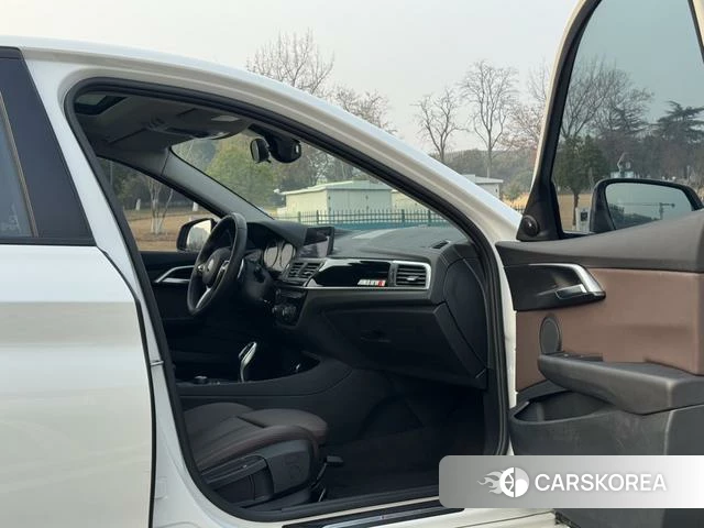 BMW 1 series 2020 Белый из Китая, фото 2