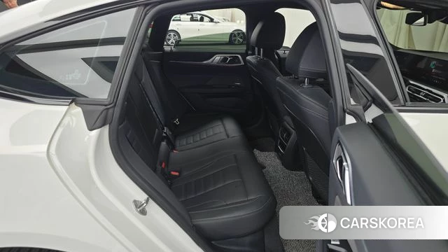 BMW i4 2023 Белый из Кореи, фото 2