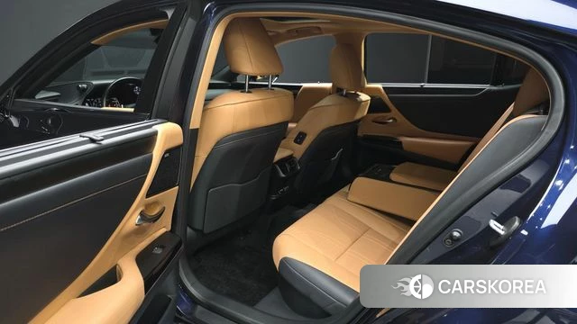 Lexus ES300h 7th generation 2021 Синий из Кореи, фото 2