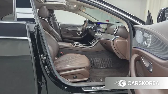 Mercedes-Benz CLS-Class C257 2020 Черный из Кореи, фото 2