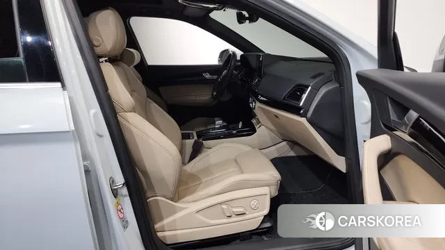 Audi Q5 (FY) 2022 Белый из Кореи, фото 2