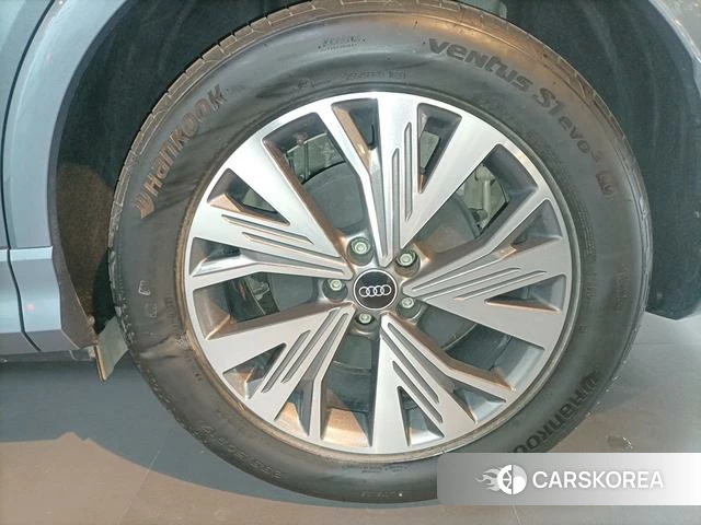 Audi Q4 e-tron 2025 Синий из Китая, фото 2