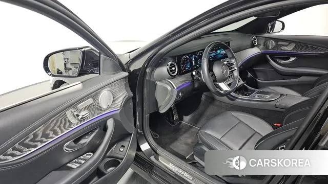 Mercedes-Benz E-Class W213 2020 Серый из Кореи, фото 2