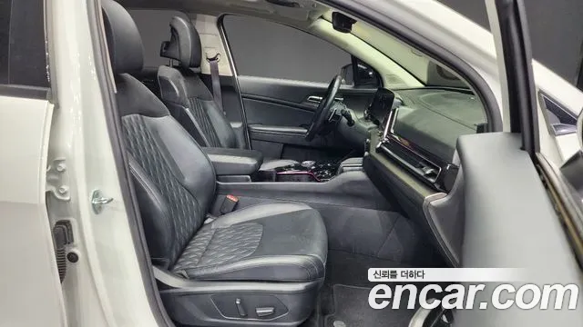 Kia Sportage 5th Generation 2022 Белый из Кореи, фото 2