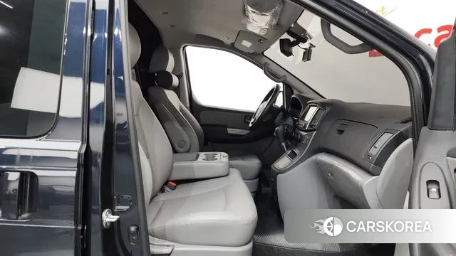 Hyundai The New Grand Starex 2020 Черный из Кореи, фото 2