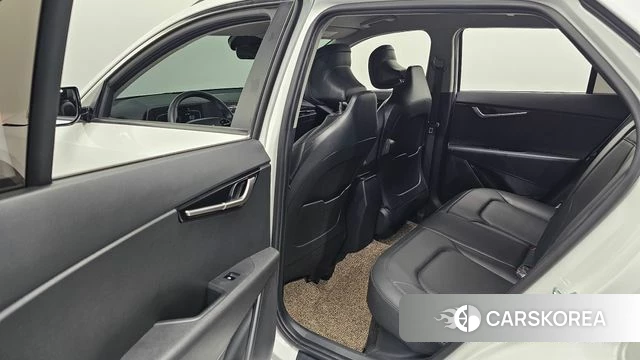 Kia Di Ol Nu Niro 2022 Белый из Кореи, фото 2