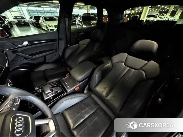 Audi Q5 (FY) 2021 Черный из Кореи, фото 2