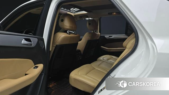 Mercedes-Benz GLE - Class W166 2018 Белый из Кореи, фото 2
