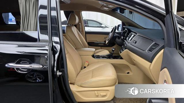 Kia The New Carnival 2018 Черный из Кореи, фото 2