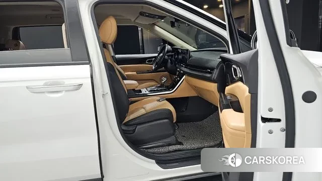 Kia Carnival 4th generation 2023 Белый из Кореи, фото 2