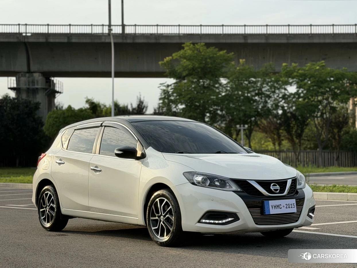 Nissan Tiida 2023 Белый из Китая, фото 2
