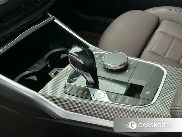BMW 3 series 2021 Черный из Китая, фото 2