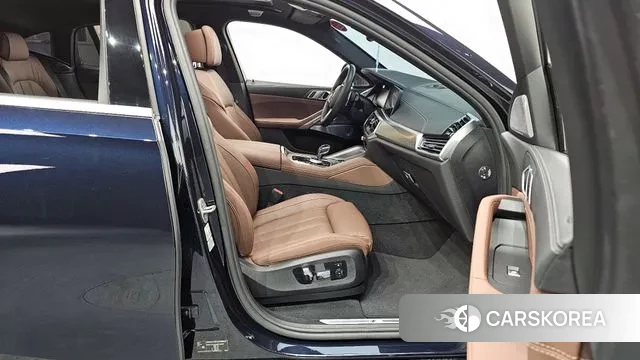 BMW X6 (G06) 2021 Черный из Кореи, фото 2