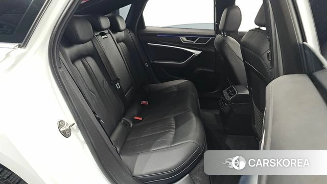 Audi A6 (C8) 2021 Белый из Кореи, фото 2