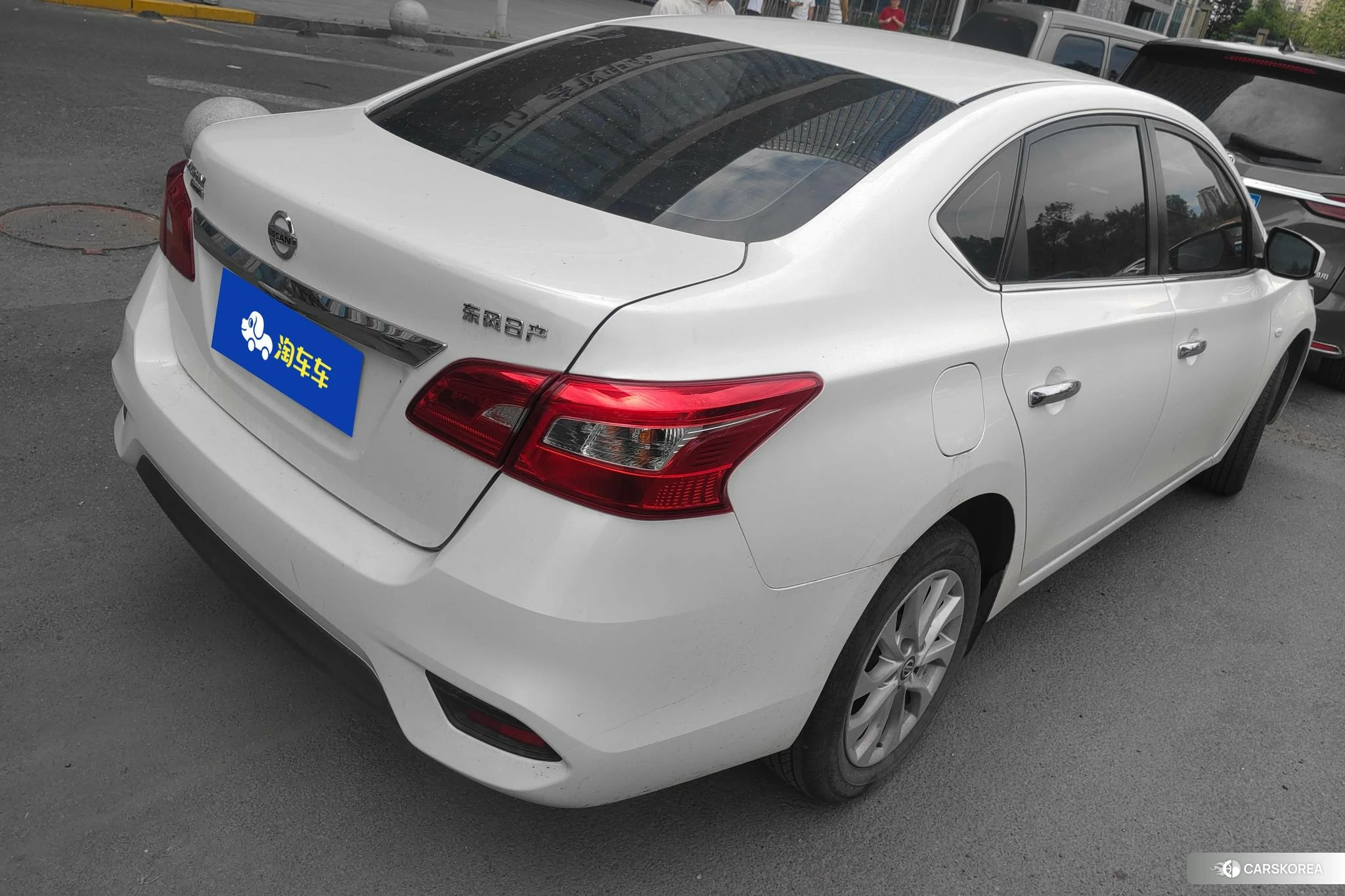 Nissan Sylphy 2021 Белый из Китая, фото 2