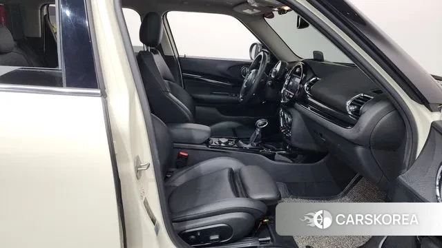 Mini Cooper Clubman 2019 Жемчужный цвет из Кореи, фото 2