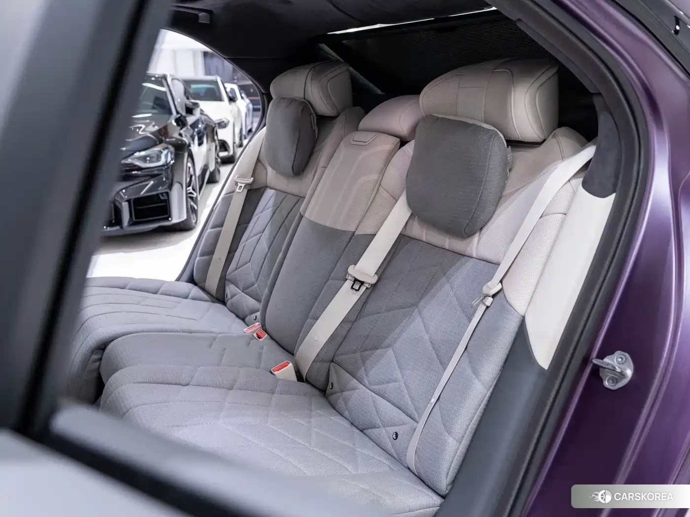 BMW M760Le 2026 Red/purple из Китая, фото 2