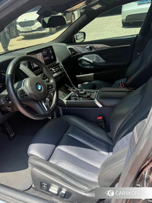 BMW 8 Series (G15) 2024 Черный из Кореи, фото 2