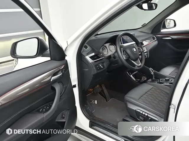 BMW X1 (F48) 2021 Белый из Кореи, фото 2