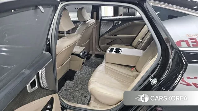 Kia K8 Hybrid 2021 Черный из Кореи, фото 2