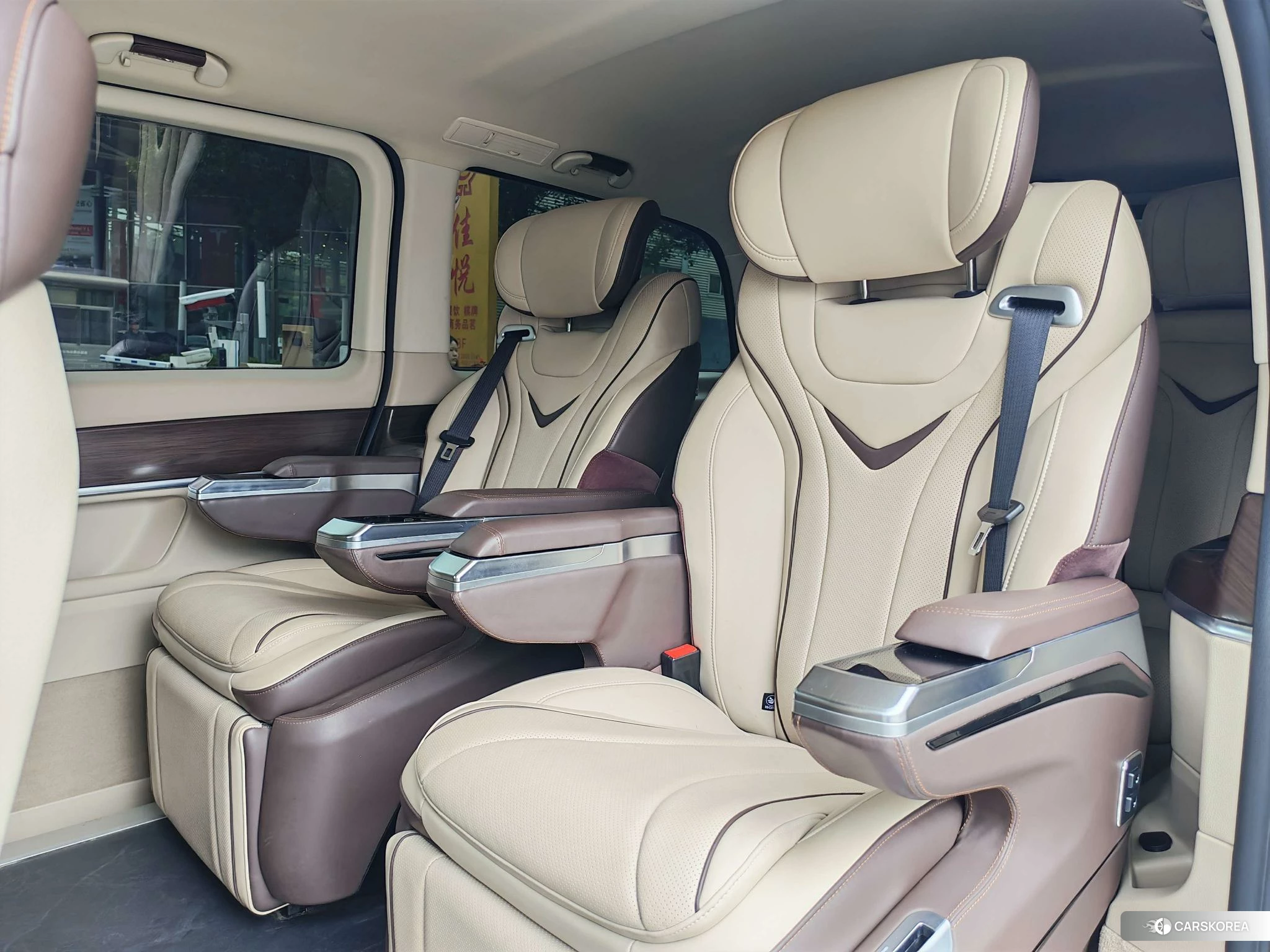 Mercedes-Benz V-class 2022 Черный из Китая, фото 2