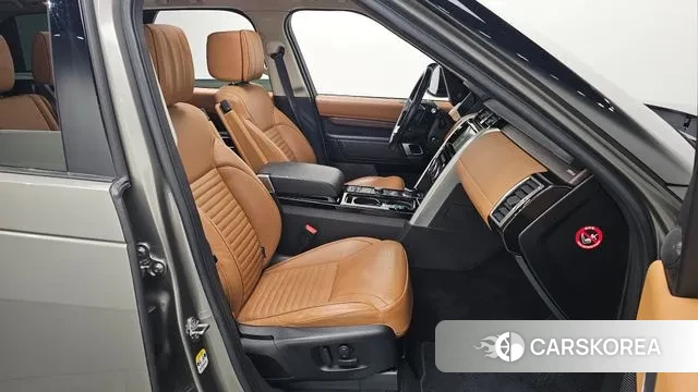Land Rover Discovery 5 2018 Серый из Кореи, фото 2