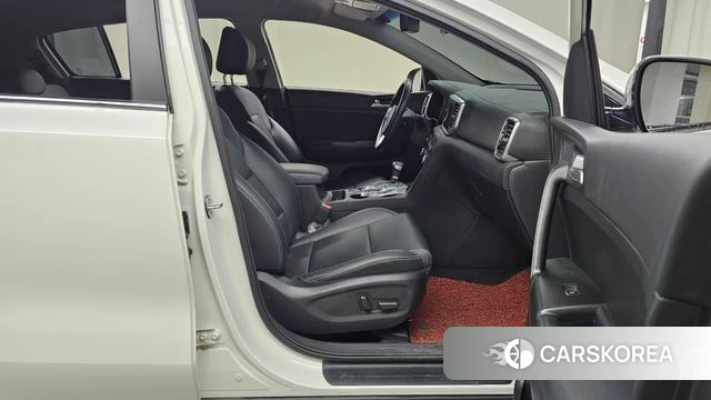 Kia Sportage The Bold 2021 Белый из Кореи, фото 2