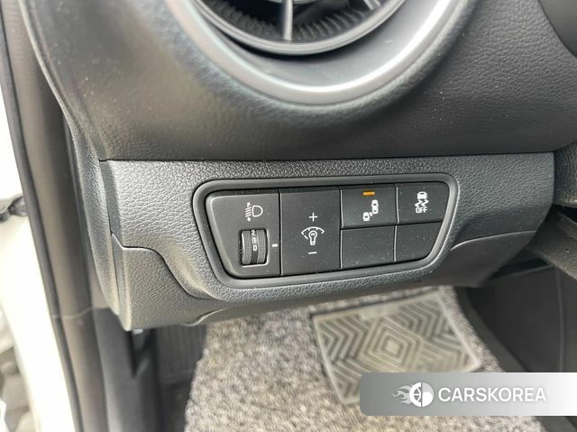 Kia The New K3 2nd generation 2021 Белый из Кореи, фото 2