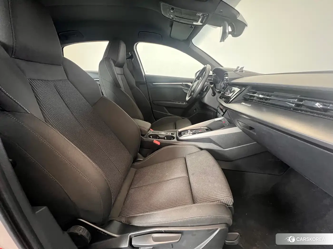 Audi A3 2024 Белый из Китая, фото 2