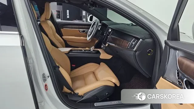 Volvo S90 2021 Белый из Кореи, фото 2