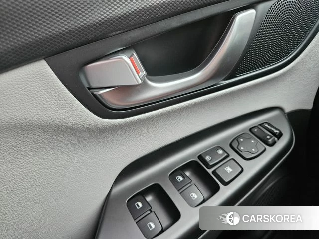 Hyundai The New Kona 2022 Серебристо-серый из Кореи, фото 2
