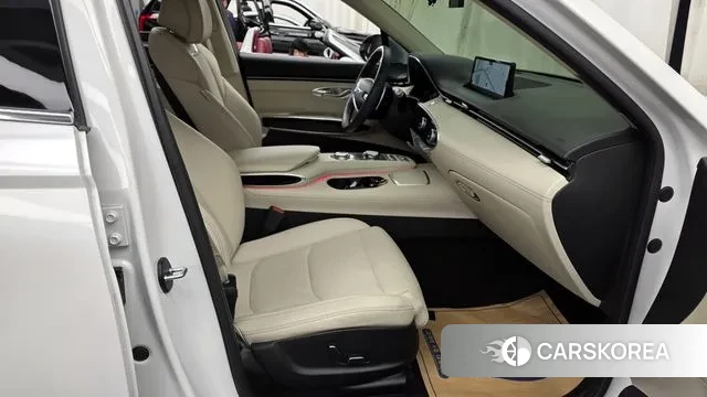 Genesis GV70 2023 Белый из Кореи, фото 2