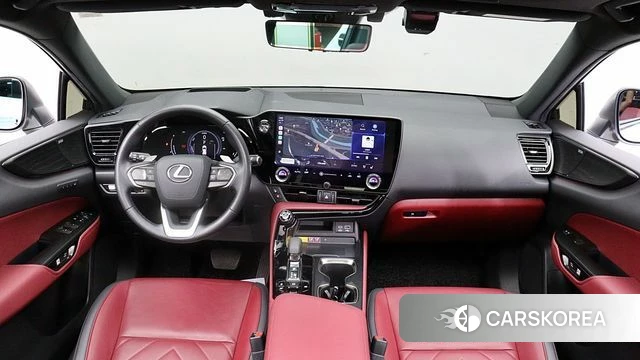Lexus NX350h Second generation 2023 Белый из Кореи, фото 2