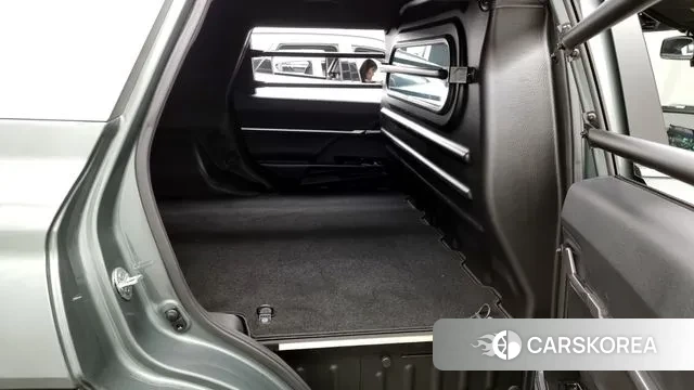 Ssangyong Torres 2024 Цвет галактики из Кореи, фото 2