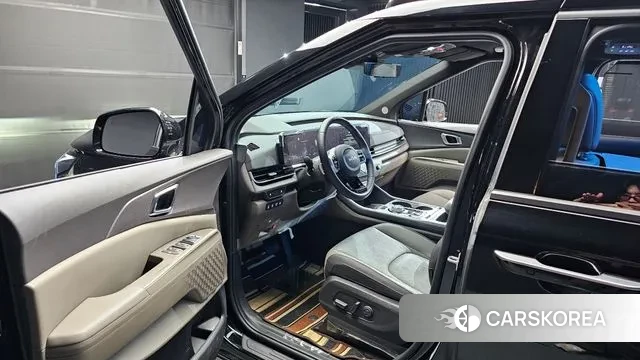 Kia The New Carnival 4th Generation 2024 Черный из Кореи, фото 2