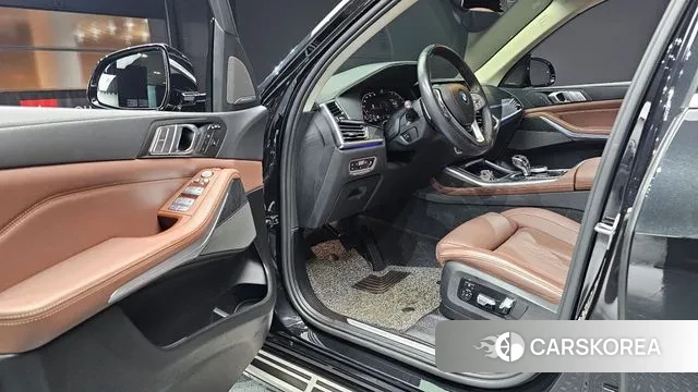 BMW X7 (G07) 2022 Черный из Кореи, фото 2