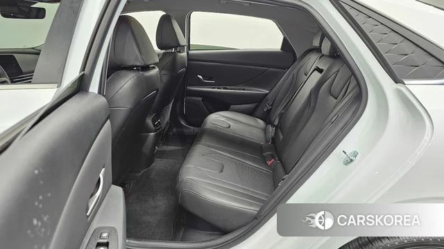 Hyundai The New Avante Hybrid (CN7) 2025 Белый из Кореи, фото 2